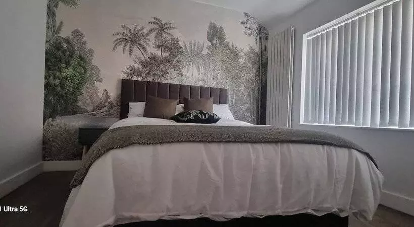 レジデンス Modern 3bed House In Slough