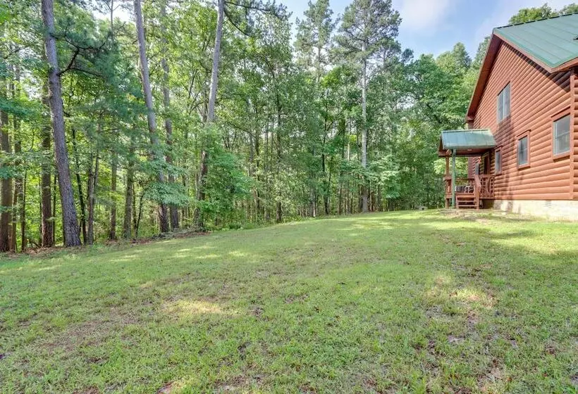 Rogers Cabin On 17 Acres W/ Wraparound Deck!