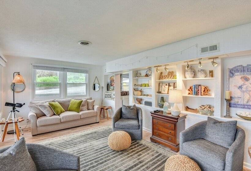 Rome City Lake House W/ Dock + Waterfront Views!