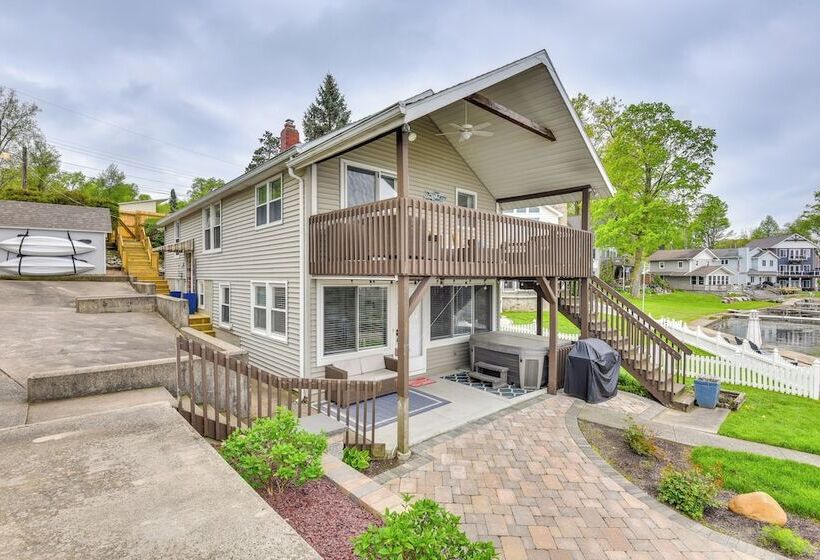 Rome City Lake House W/ Dock + Waterfront Views!