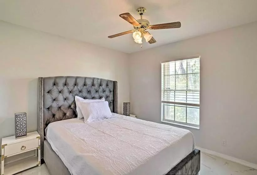 Royal Palm Beach Retreat ~ 13 Mi To Beach!