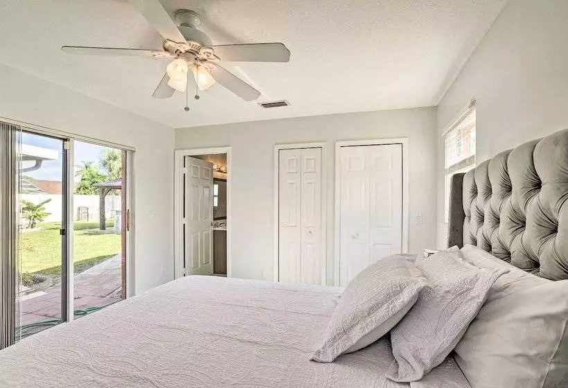 Royal Palm Beach Retreat ~ 13 Mi To Beach!