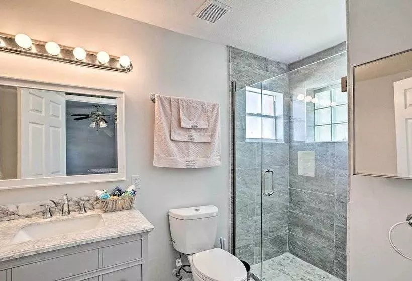 Royal Palm Beach Retreat ~ 13 Mi To Beach!