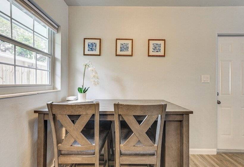 Sarasota Duplex In Gillespie Park: 1 Mi To Dtwn!