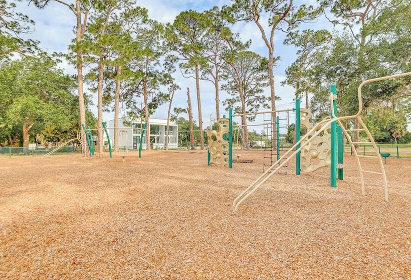 Sarasota Duplex In Gillespie Park: 1 Mi To Dtwn!