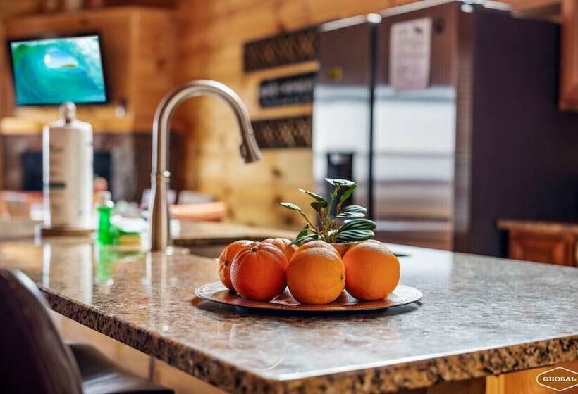 Serene Mountain Retreat By Ghosal Luxury Lodging