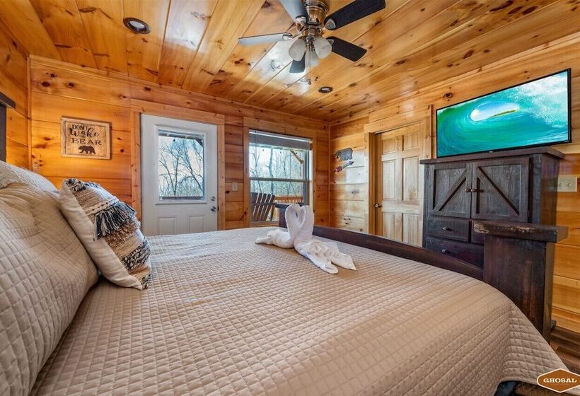 Serene Mountain Retreat By Ghosal Luxury Lodging