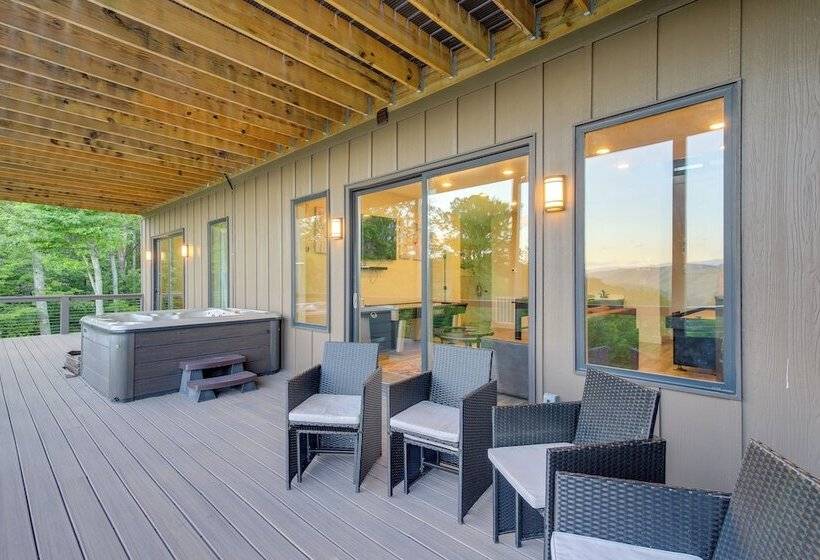 Sevierville Home W/ Hot Tub + Game Room!