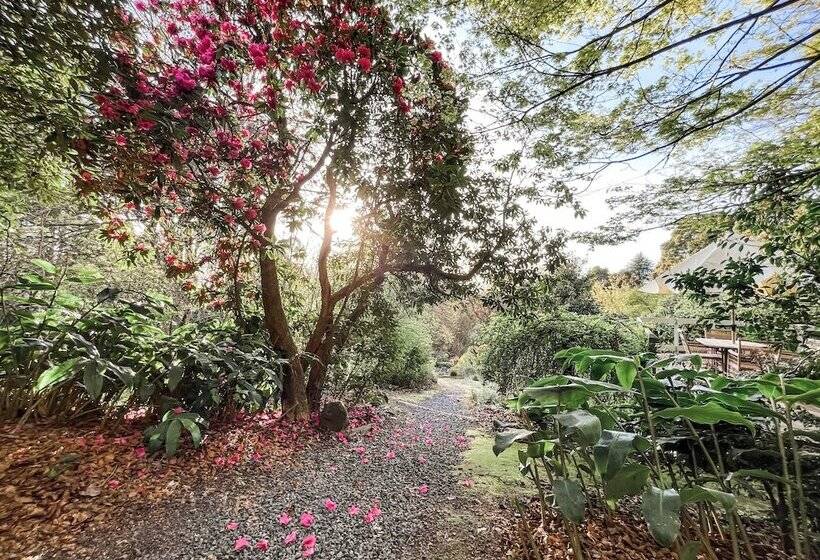 Woolrich Cottage At Woolrich Estate