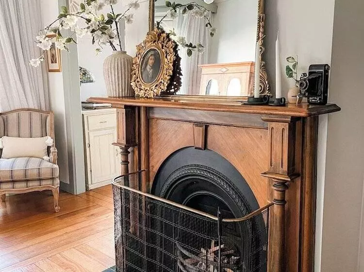 Woolrich Cottage At Woolrich Estate