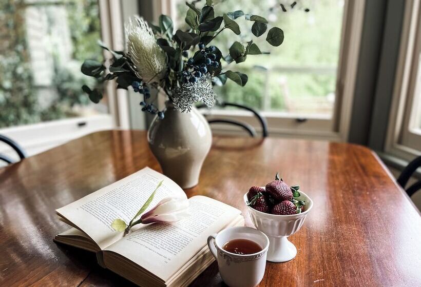 Woolrich Cottage At Woolrich Estate