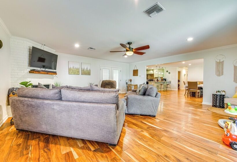 17 Mi To Lafayette: Maurice  Country Ranch Estate