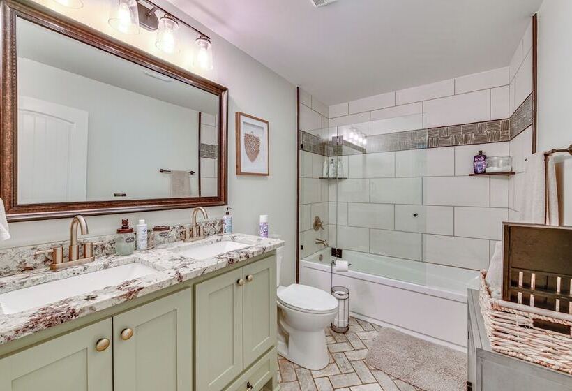 17 Mi To Lafayette: Maurice  Country Ranch Estate