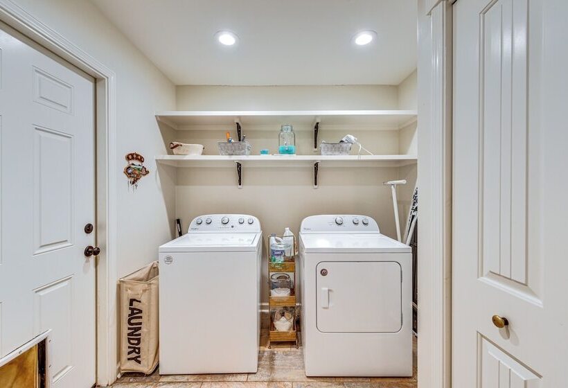 17 Mi To Lafayette: Maurice  Country Ranch Estate