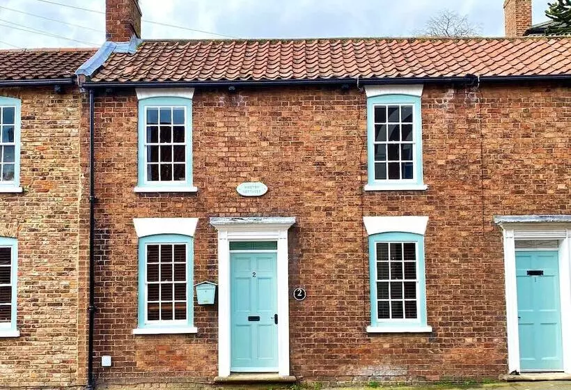 Characterful 3 Bed Cottage In Barrow Upon Humber