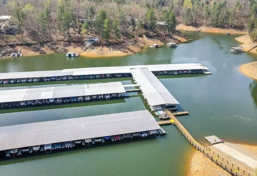 Charming Murphy Cabin W/ Fire Pits & Resort Perks!