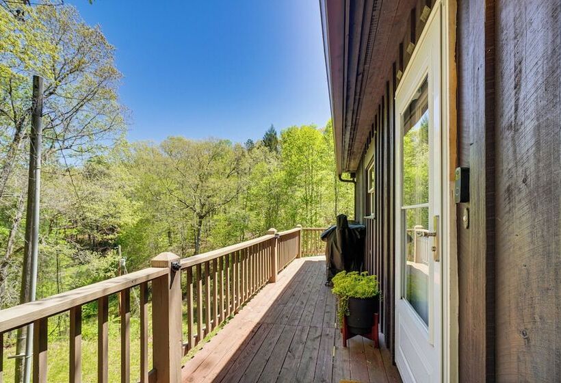 Charming Murphy Cabin W/ Fire Pits & Resort Perks!