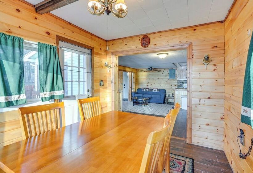 Cottage W/ Deck & Bluff Lake Views: Walk To Beach!