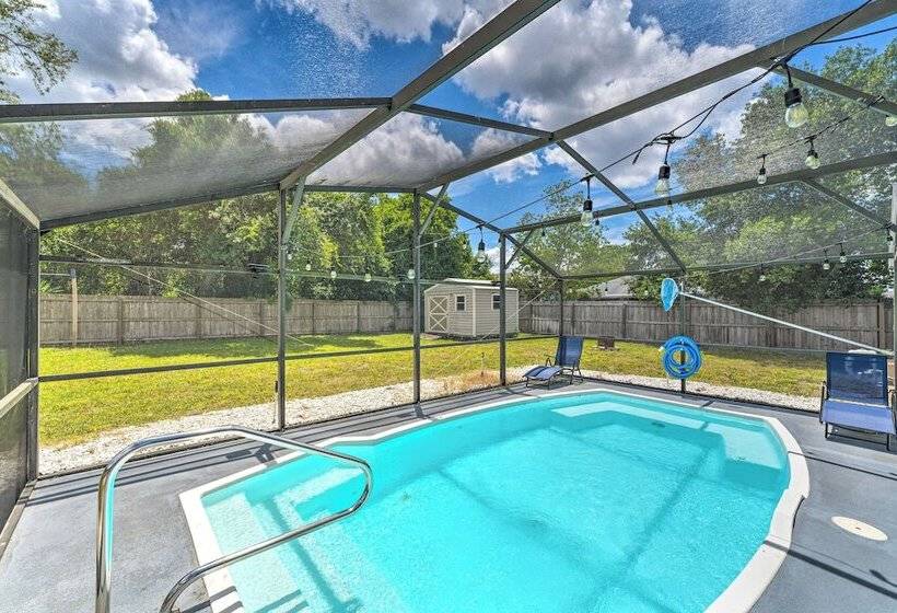 Saltwater Pool, Patio & Sunroom: Deltona Home!