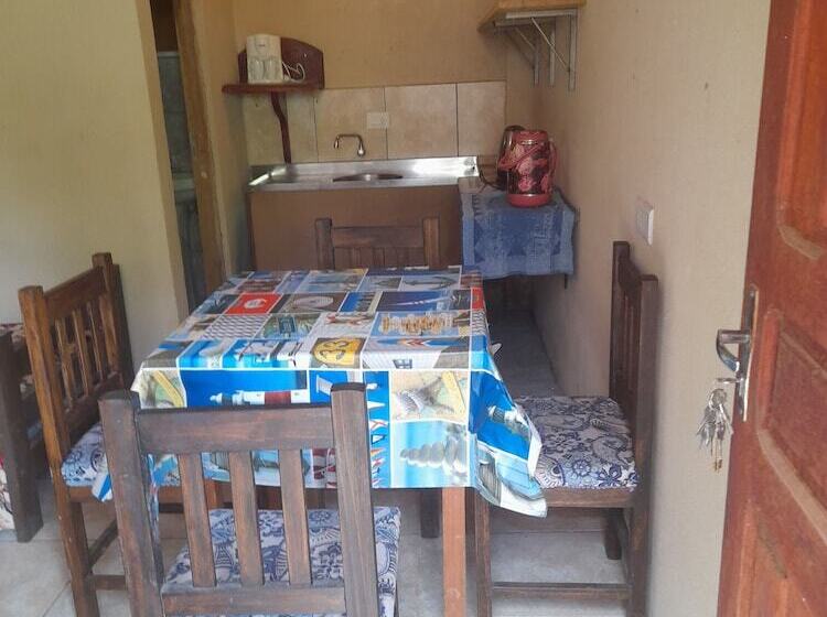 مسافرخانه Valeria