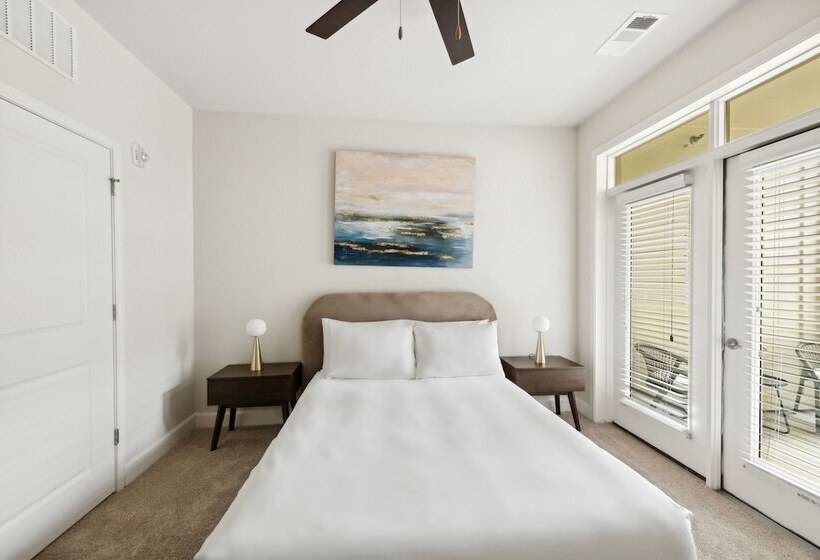 Kasa At Berkshire Village District Raleigh