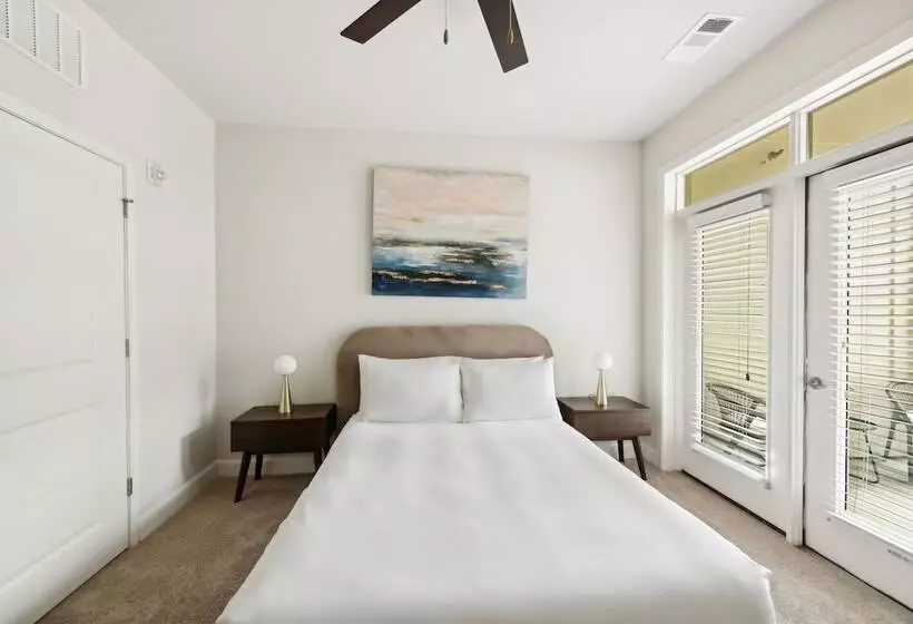 Kasa At Berkshire Village District Raleigh