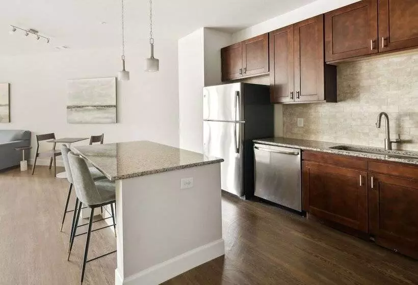 Kasa At Berkshire Village District Raleigh