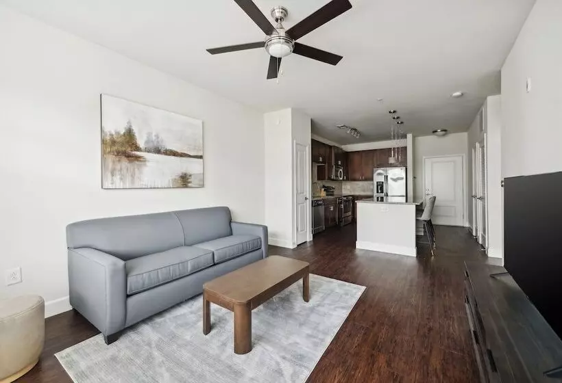 Kasa At Berkshire Village District Raleigh