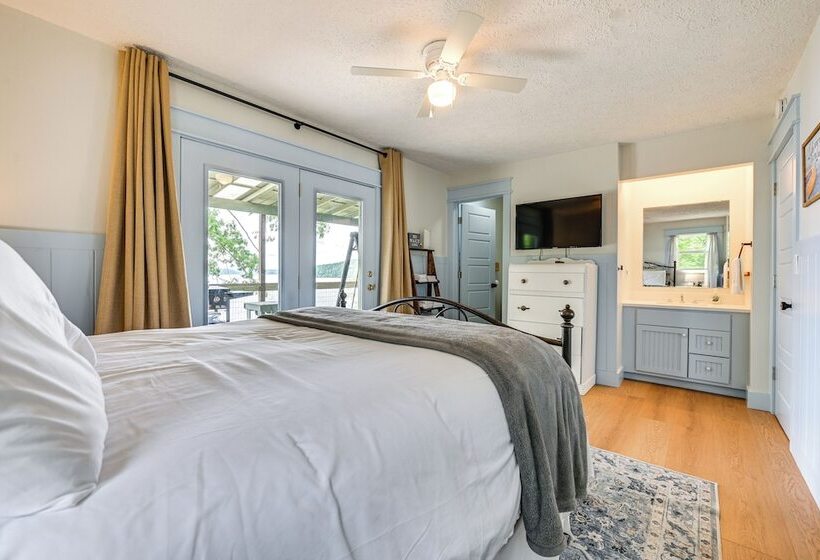 Kentucky Lake Home W/ Boat Launch & Hot Tub!