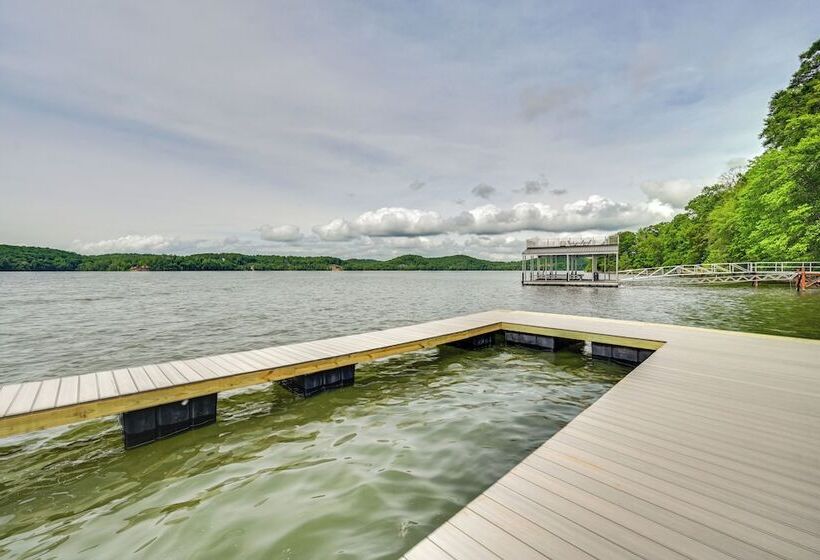 Kentucky Lake Home W/ Boat Launch & Hot Tub!