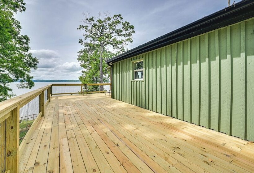 Kentucky Lake Home W/ Boat Launch & Hot Tub!