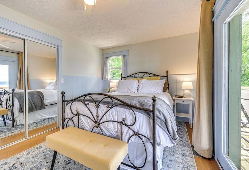 Kentucky Lake Home W/ Boat Launch & Hot Tub!