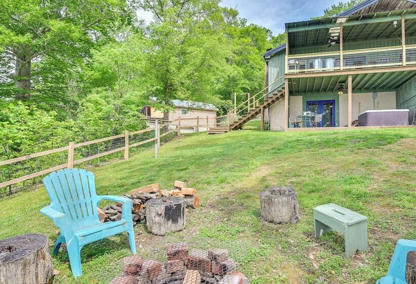 Kentucky Lake Home W/ Boat Launch & Hot Tub!