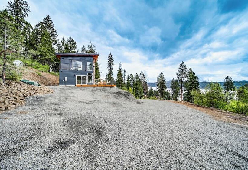 Mid Century Escape: Lake Views, Steps To Cave Bay!