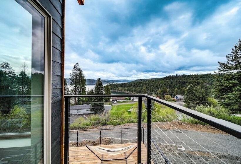 Mid Century Escape: Lake Views, Steps To Cave Bay!