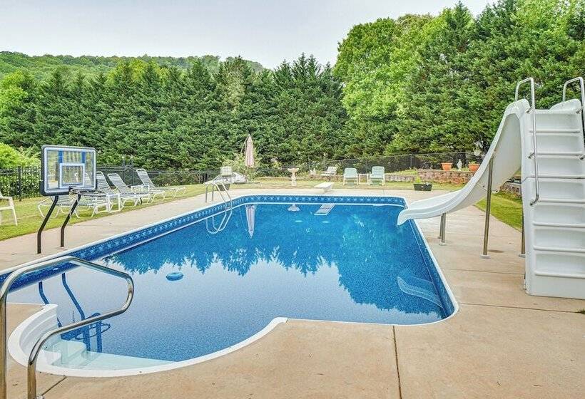 Pet Friendly Georgia Home W/ Pool Access!