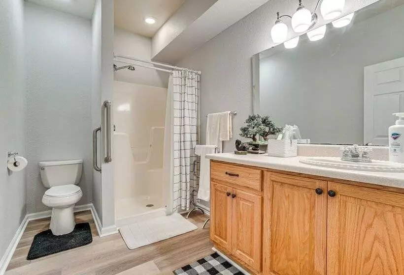 Pet Friendly Georgia Home W/ Pool Access!