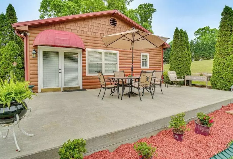 Pet Friendly Georgia Home W/ Pool Access!