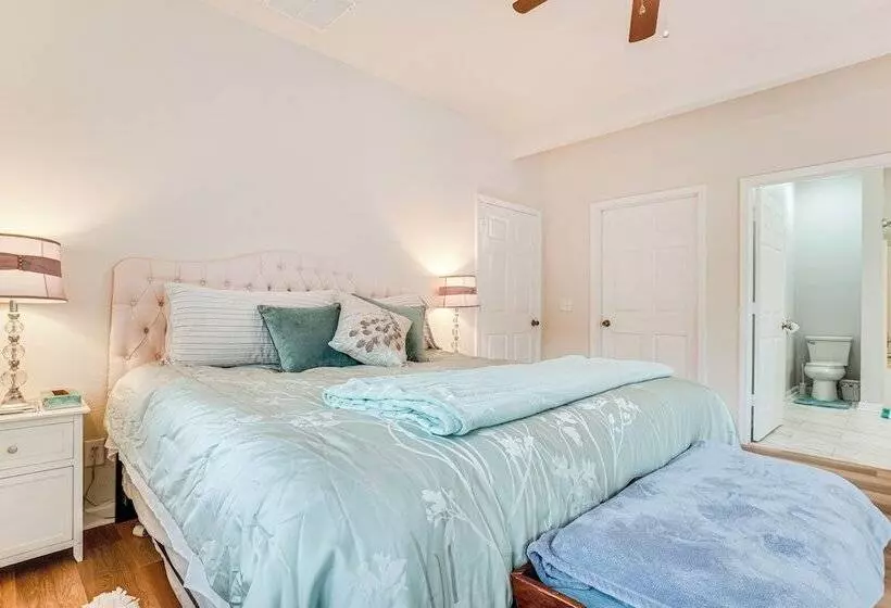 Pet Friendly Georgia Home W/ Pool Access!