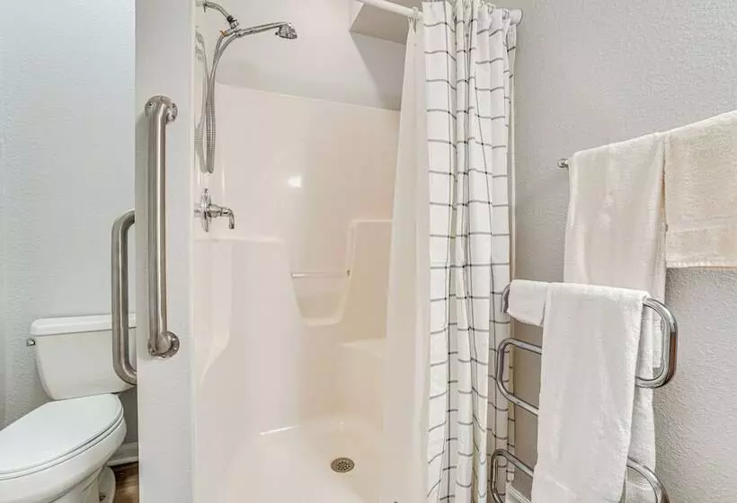 Pet Friendly Georgia Home W/ Pool Access!