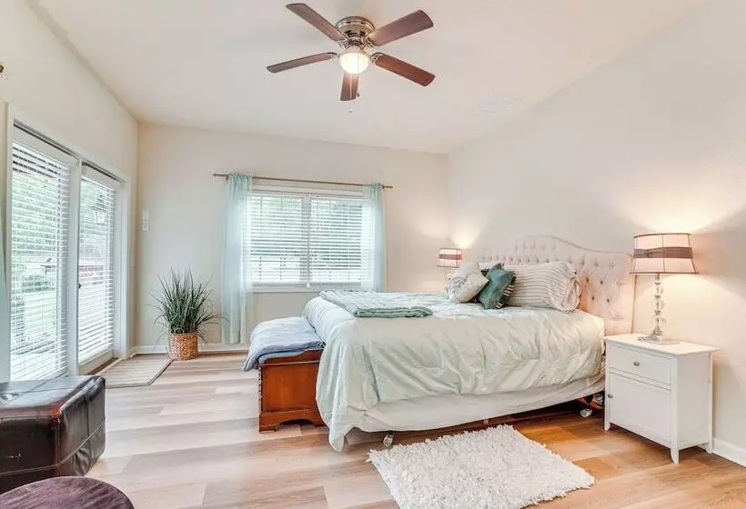 Pet Friendly Georgia Home W/ Pool Access!