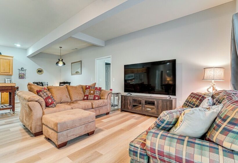 Pet Friendly Georgia Home W/ Pool Access!