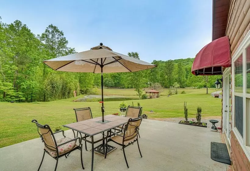 Pet Friendly Georgia Home W/ Pool Access!