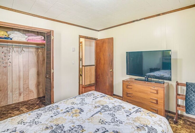 Pet Friendly West Virginia Home Patio & Fire Pit