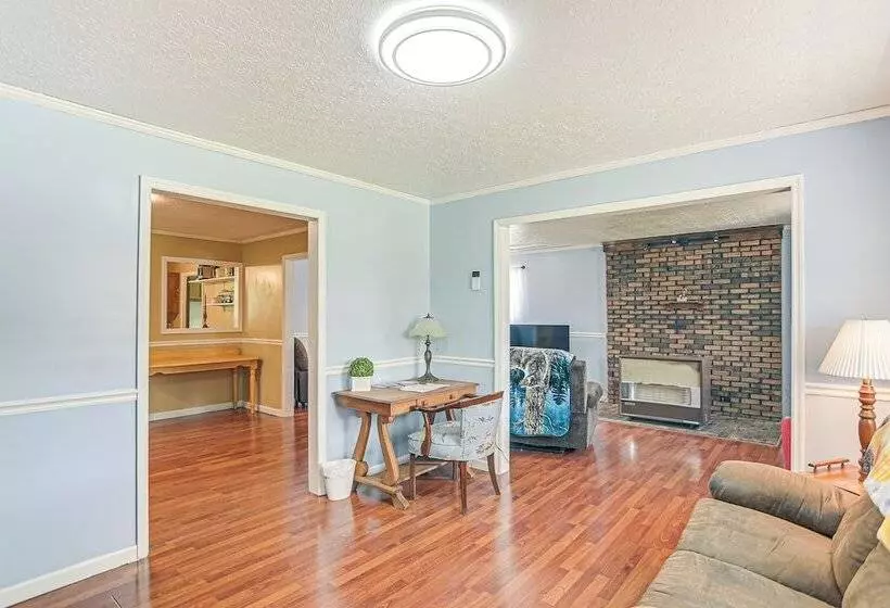 Pet Friendly West Virginia Home   Patio & Fire Pit