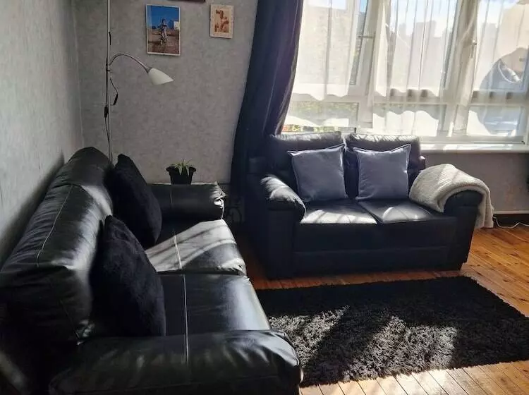 レジデンス Inviting 2 Bed House In London