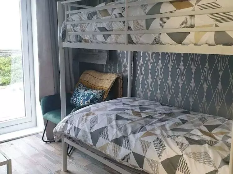 Residenssi 2br Sleeps4 Balcony Petsok Parking Ferryside