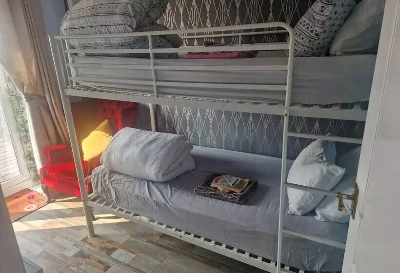 Residenssi 2br Sleeps4 Balcony Petsok Parking Ferryside