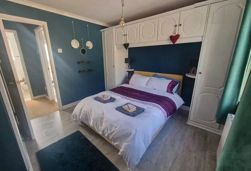 Residenssi 2br Sleeps4 Balcony Petsok Parking Ferryside