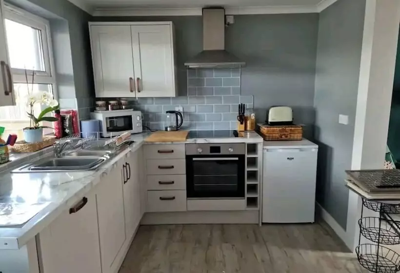 Residenssi 2br Sleeps4 Balcony Petsok Parking Ferryside